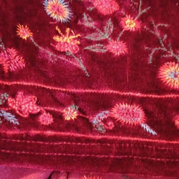 Umgee Cabernet Velvet Dress with Floral Embroidery.Native Inspired.Peasant Shape - Picture 12 of 12